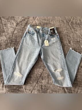 Levi 501s Premium Skinny Light Wash Jeans Women’s Size 25 x 32